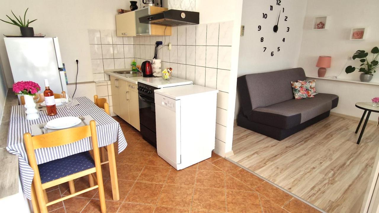 Apartment Jagoda Krk Town Exterior photo